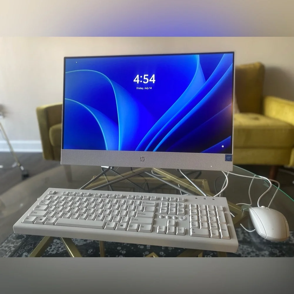 HP - 21.5” All in One - Intel Celeron - 4G Memory - 128 SSD - Snow White
